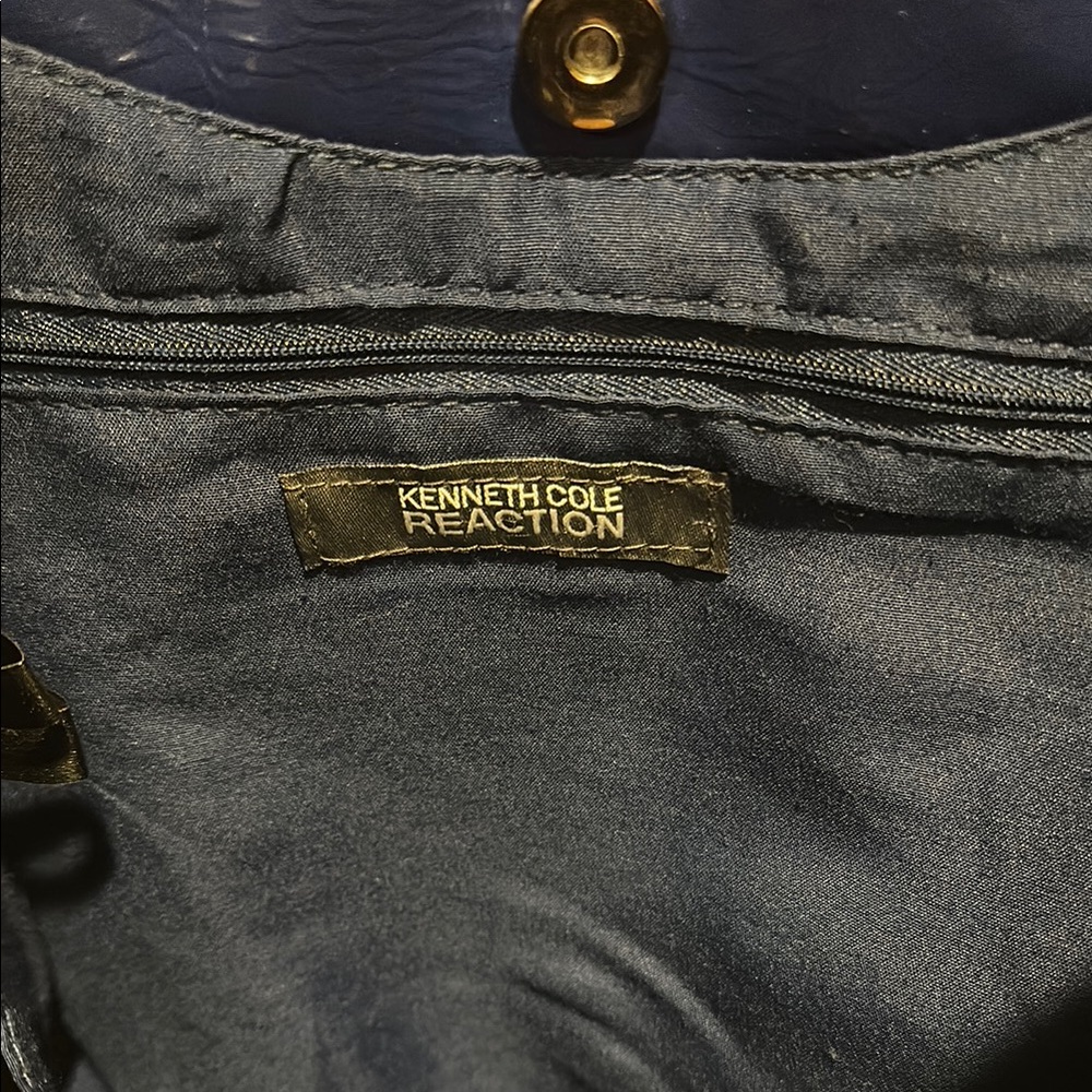 Kenneth Cole Reaction Blue Shoulder Bag with Hobo Style - Picture 3 of 4